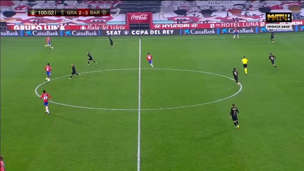 山东泰山选择韩鹏执教，凭借其责任感和团队精神，重燃球队斗志，提升士气，取得进步。