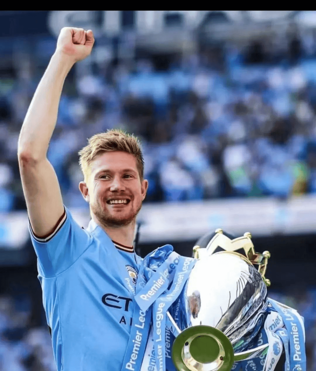 神锋！小蜜蜂前锋蒂亚戈再演梅开二度，联赛13场进11球