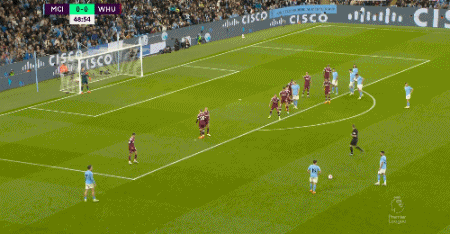 埃默松：我并不怀念在米兰的日子；那儿的人聊我比聊C罗还多